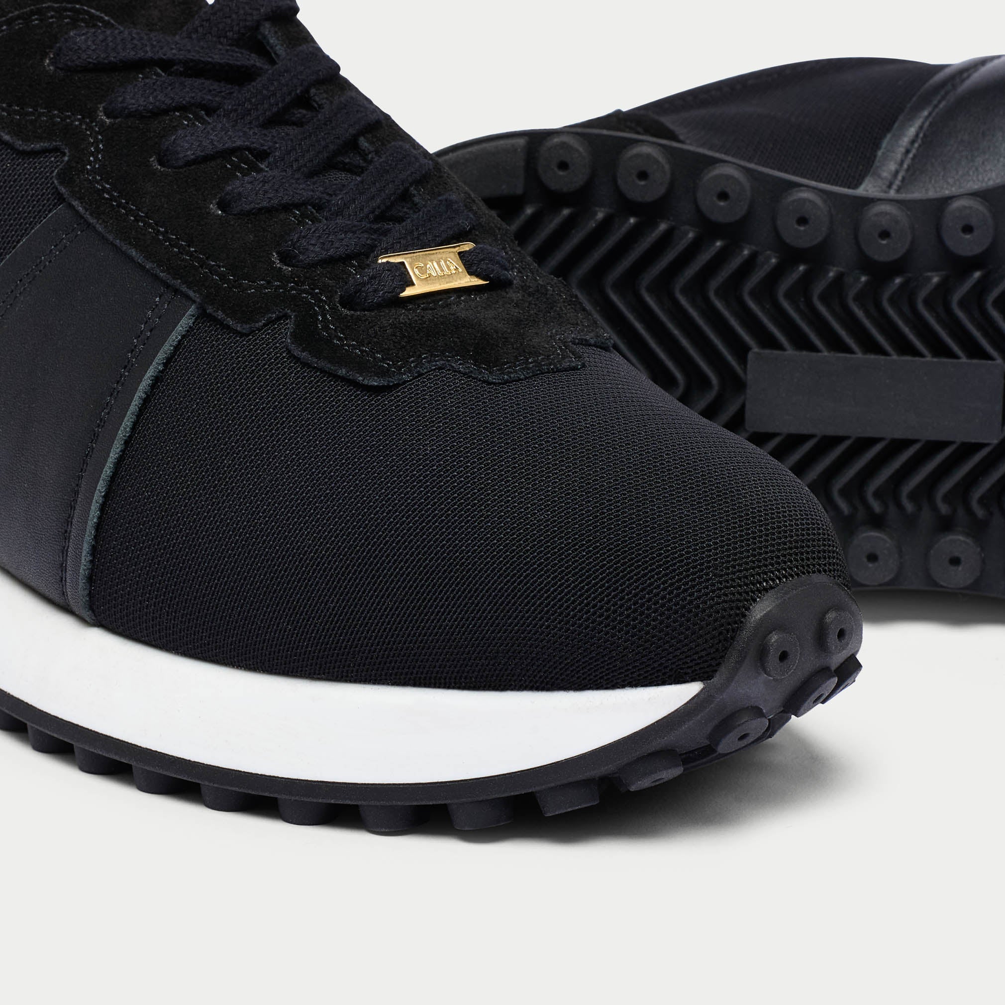 Cosmos - Chunky-Sole Black Wide Fit Sneakers - Image 4