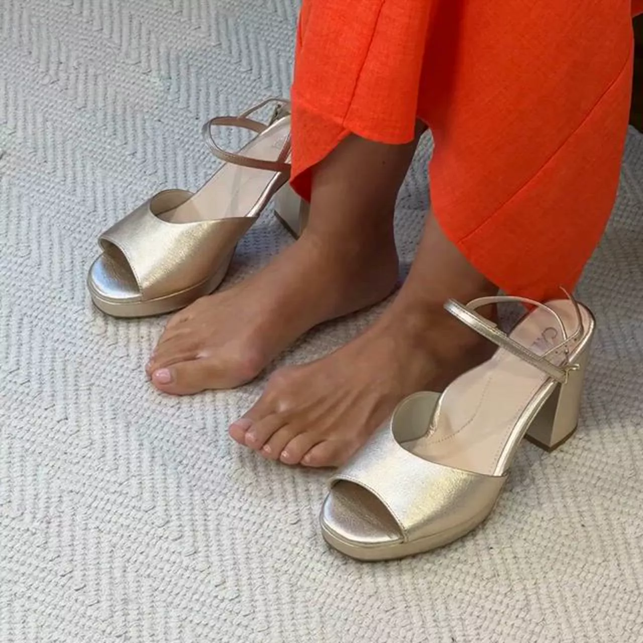 Margot - Champagne Leather Block Heels - Image 3