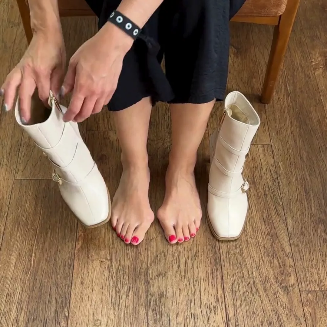 Zoe - Cream Leather Boots - Image 4